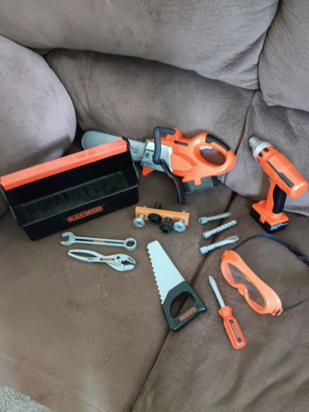 kids "Black and Decker" tool box/"power" tools